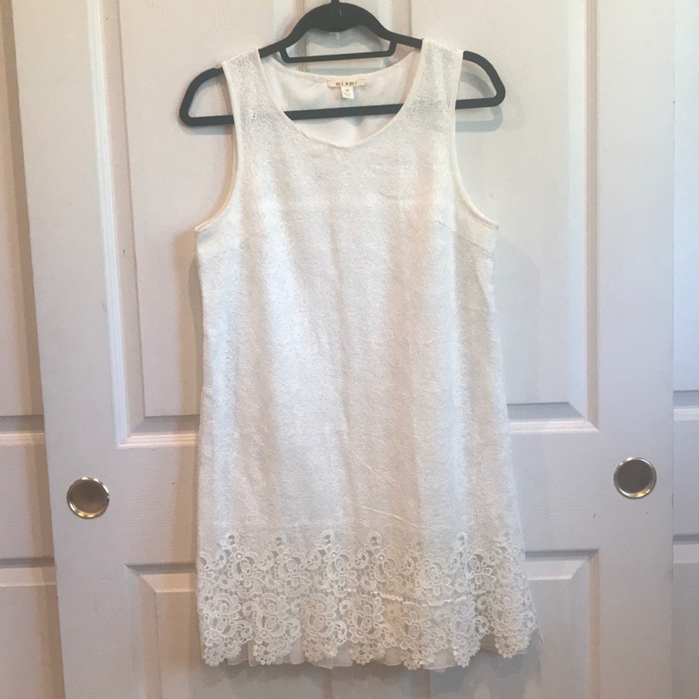 White Textured Lace Shift size M